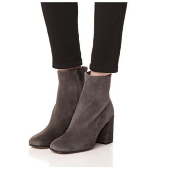 Vince Blakely Gray Suede 2.5” Block Heel Ankle Boots Bootie Size 9M‎ EU 39 Shoes - Picture 1 of 12